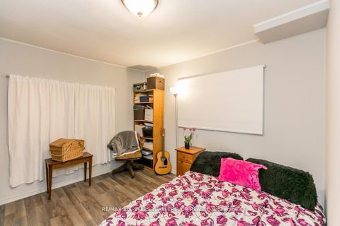 Photo 19 at 263 Pleasant Boulevard, Keswick South, Georgina