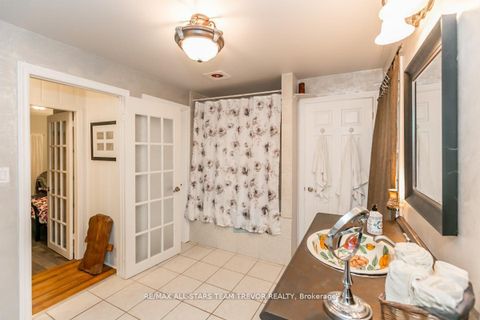 Photo 22 at 263 Pleasant Boulevard, Keswick South, Georgina