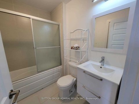 Photo 16 at 17 - 540 Essa Road, Holly, Barrie