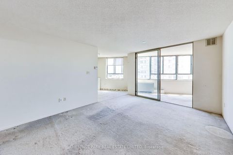 Photo 3 at 906 - 270 Queens Quay W, Waterfront Communities C1, Toronto