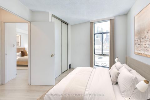 Photo 18 at 906 - 270 Queens Quay W, Waterfront Communities C1, Toronto