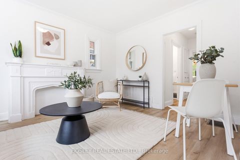 Photo 2 at 123 Dunington Drive, Cliffside, Toronto