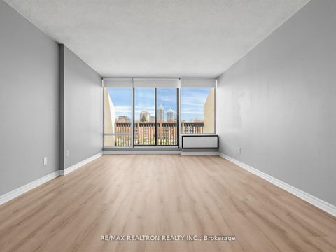 Photo 10 at 505 - 20 Fashion Roseway, Willowdale East, Toronto