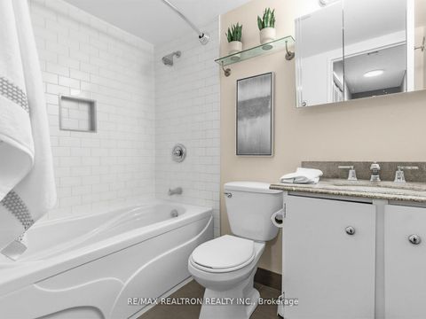 Photo 18 at 505 - 20 Fashion Roseway, Willowdale East, Toronto