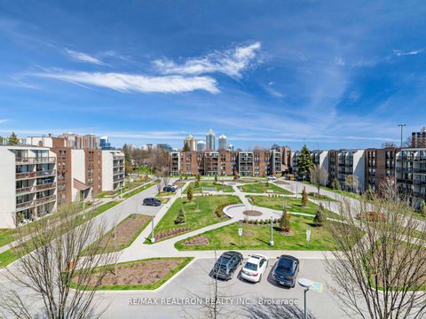Photo 22 at 505 - 20 Fashion Roseway, Willowdale East, Toronto