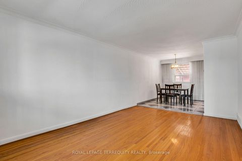 Photo 11 at 57 Calico Drive, Jane Heights, Toronto