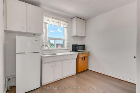 Photo 32 at 57 Calico Drive, Jane Heights, Toronto