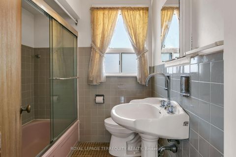 Photo 33 at 57 Calico Drive, Jane Heights, Toronto