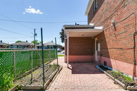 Photo 45 at 57 Calico Drive, Jane Heights, Toronto