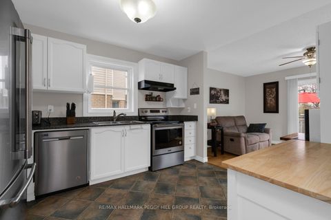 Photo 2 at 45 Ward Drive, Painswick North, Barrie