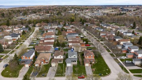 Photo 16 at 45 Ward Drive, Painswick North, Barrie