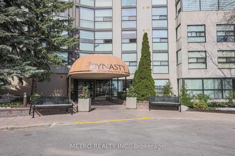 Photo 1 at 706 - 30 Harding Boulevard, Harding, Richmond Hill