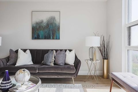 Photo 11 at 706 - 30 Harding Boulevard, Harding, Richmond Hill