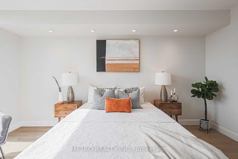 Photo 19 at 706 - 30 Harding Boulevard, Harding, Richmond Hill