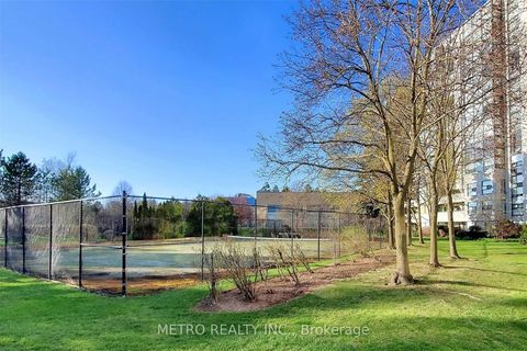Photo 25 at 706 - 30 Harding Boulevard, Harding, Richmond Hill