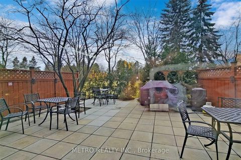 Photo 26 at 706 - 30 Harding Boulevard, Harding, Richmond Hill