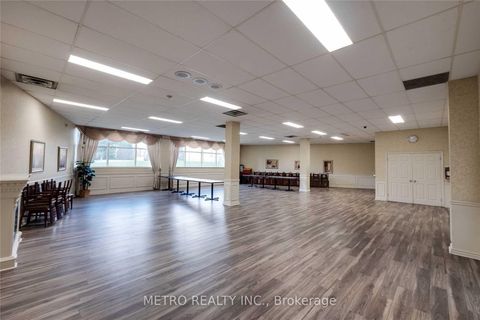 Photo 38 at 706 - 30 Harding Boulevard, Harding, Richmond Hill
