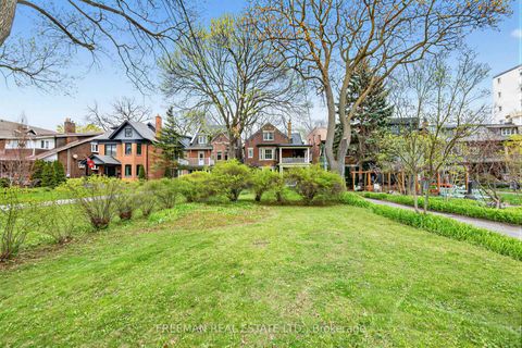 Photo 2 at 129 Indian Road, Swansea, Toronto