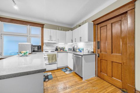 Photo 14 at 129 Indian Road, Swansea, Toronto