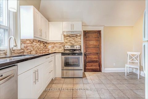 Photo 18 at 129 Indian Road, Swansea, Toronto