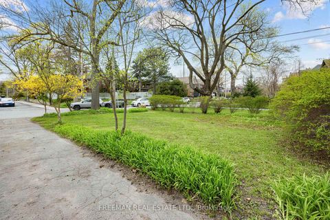Photo 38 at 129 Indian Road, Swansea, Toronto
