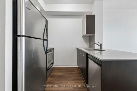 Photo 18 at 1011 - 3391 Bloor Street W, City Centre West, Toronto
