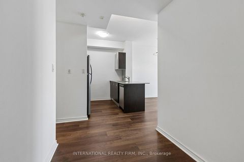 Photo 29 at 1011 - 3391 Bloor Street W, City Centre West, Toronto