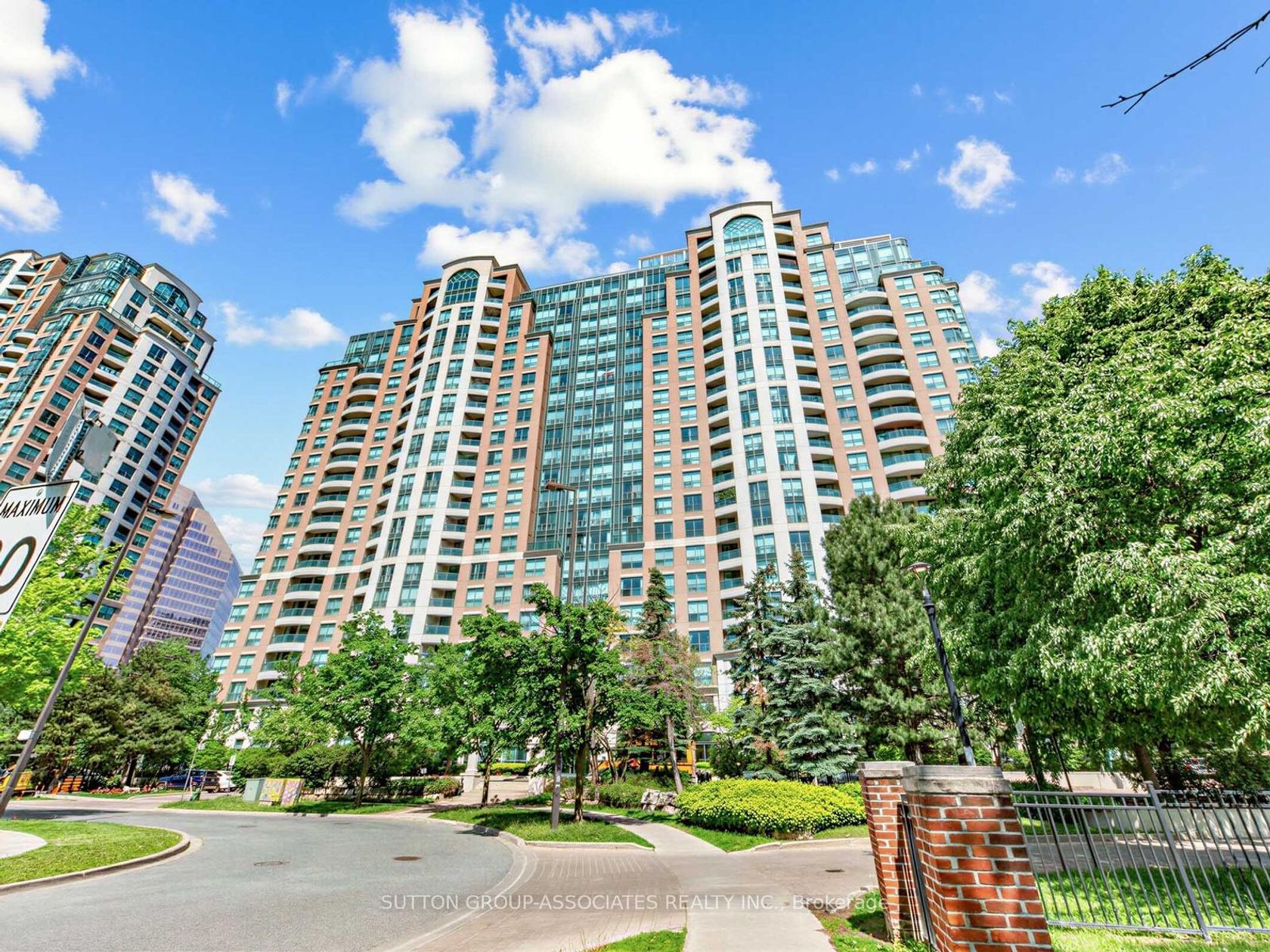1706 - 23 Lorraine Drive, Willowdale West, Toronto 