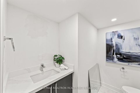 Photo 20 at 210 - 7300 Yonge Street, Yorkhill, Vaughan