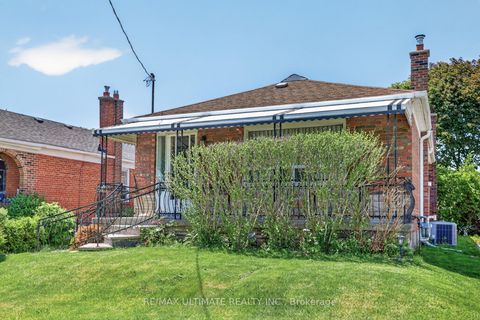 Photo 2 at 1494 Danforth Road, Bendale, Toronto