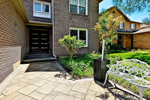 Photo 1 at 48 Haskell Crescent, Aurora Highlands, Aurora