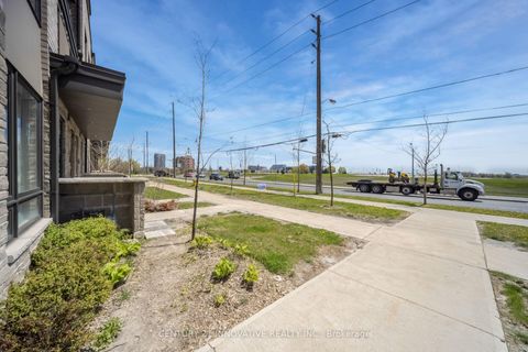 Photo 3 at 4 - 624 Rexdale Boulevard, Clairville, Toronto