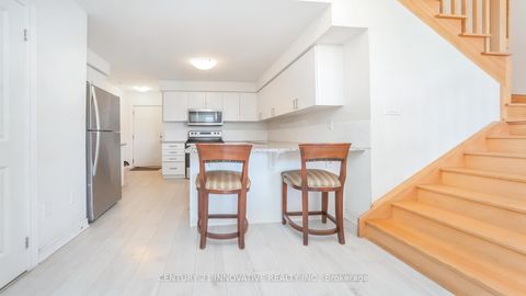 Photo 10 at 4 - 624 Rexdale Boulevard, Clairville, Toronto