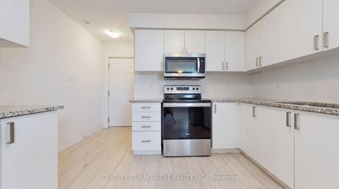 Photo 12 at 4 - 624 Rexdale Boulevard, Clairville, Toronto