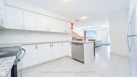 Photo 13 at 4 - 624 Rexdale Boulevard, Clairville, Toronto