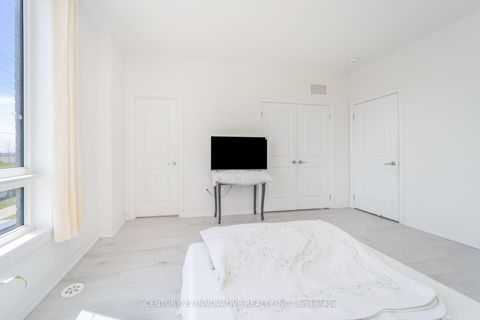 Photo 20 at 4 - 624 Rexdale Boulevard, Clairville, Toronto