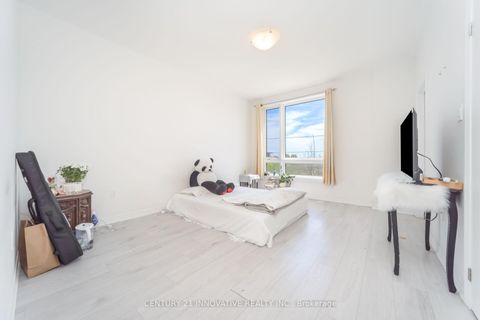Photo 21 at 4 - 624 Rexdale Boulevard, Clairville, Toronto