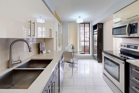 Photo 8 at Ph208 - 81 Townsgate Drive, Yorkhill, Vaughan