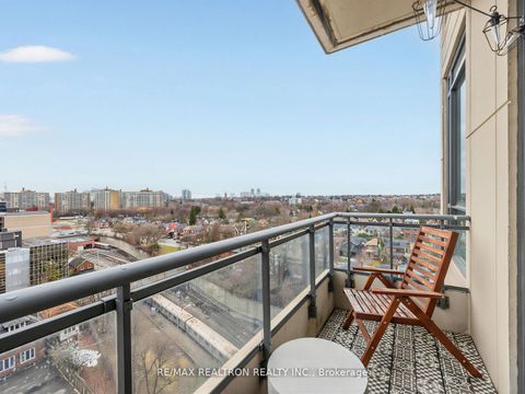 Photo 21 at 914 - 23 Glebe Road W, Eglinton, Toronto