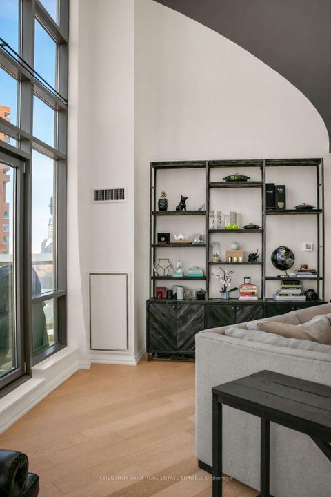 Photo 8 at PH 903 - 3 Mcalpine Street, Annex, Toronto