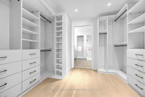 Photo 18 at 605 - 1 Strathgowan Avenue, Lawrence Park South, Toronto