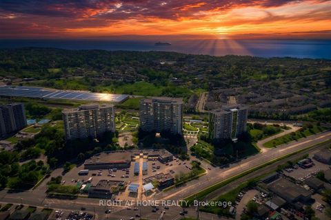 Photo 3 at 2027 - 3 Greystone Walk Drive, Kennedy Park, Toronto