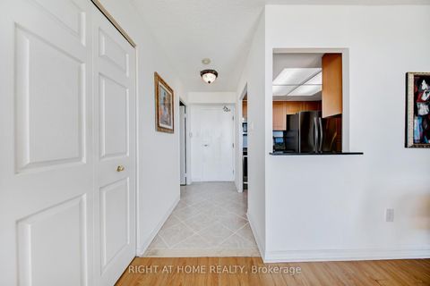 Photo 6 at 2027 - 3 Greystone Walk Drive, Kennedy Park, Toronto