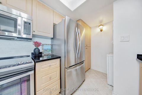 Photo 16 at 2027 - 3 Greystone Walk Drive, Kennedy Park, Toronto
