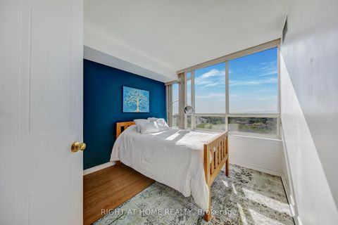 Photo 19 at 2027 - 3 Greystone Walk Drive, Kennedy Park, Toronto