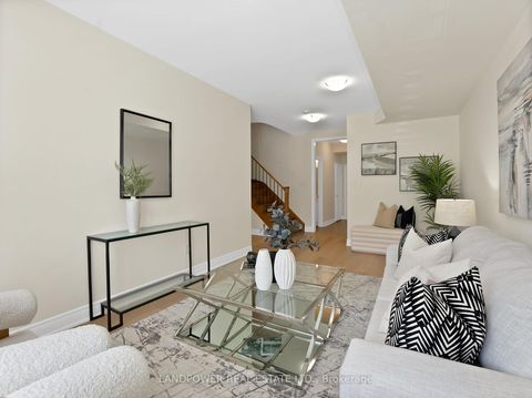 Photo 4 at 8 Aylin Crescent, Patterson, Vaughan