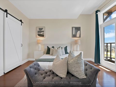 Photo 18 at 8 Aylin Crescent, Patterson, Vaughan