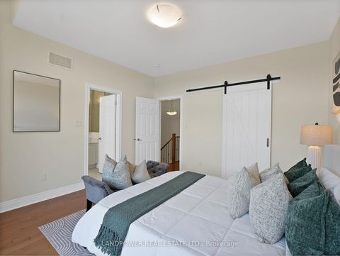 Photo 19 at 8 Aylin Crescent, Patterson, Vaughan