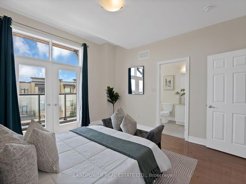 Photo 20 at 8 Aylin Crescent, Patterson, Vaughan