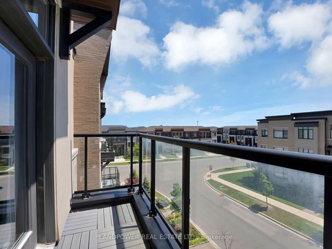 Photo 24 at 8 Aylin Crescent, Patterson, Vaughan